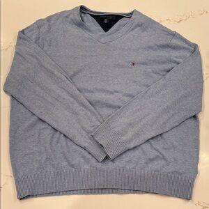 100% Cotton Tommy Hilfiger V-Neck Sweater in Soft Blue XL